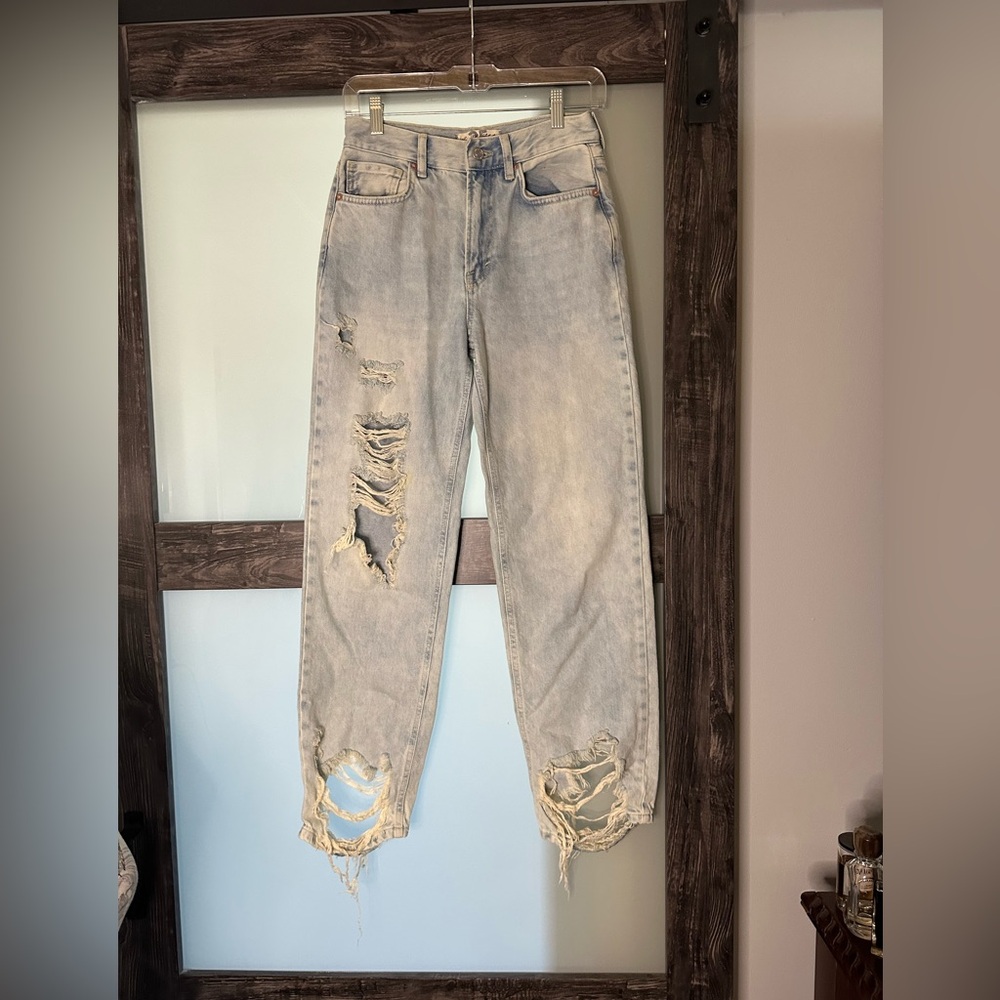 We The Free Light Wash Distressed Boyfriend Jeans